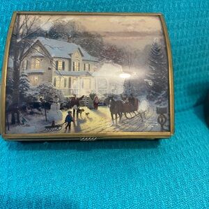 Thomas Kinkade Vtg ENESCO Glass Trinket Box “Xmas Scene” Size 4.5” Square EUC